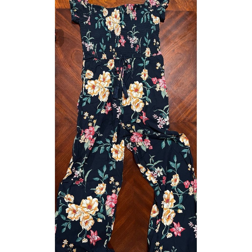 Xhilaration women's Floral‎ blue and pink Jumpsuit size leggings size medium